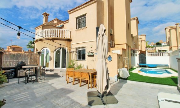 Adosado - Segunda mano - Villamartin -
                Costa Blanca