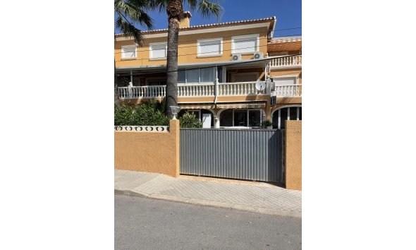 Apartament - Revânzare - Denia -
                Costa Blanca