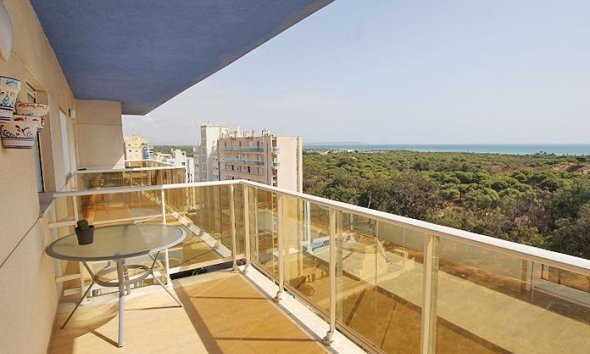 Apartament - Revânzare - Guardamar del Segura -
                Avenida del Puerto