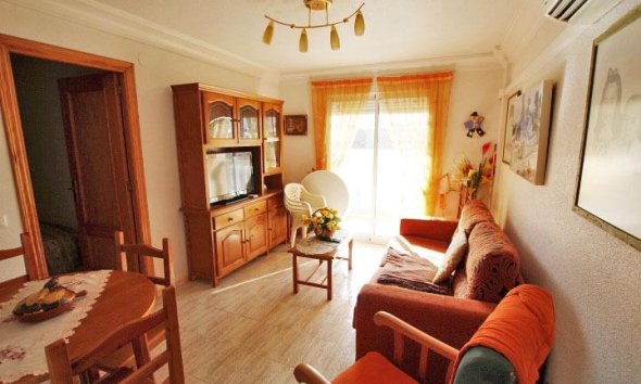 Apartament - Revânzare - Guardamar del Segura -
                Centro