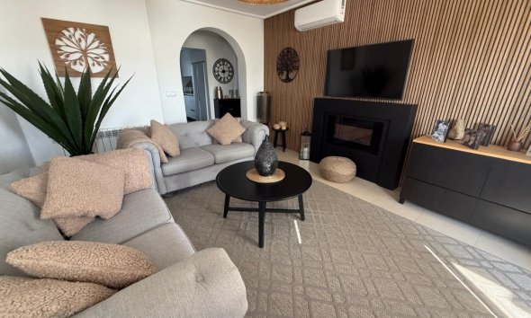 Apartament - Revânzare - Hacienda Riquelme Golf Resort -
                Inland