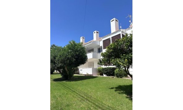 Apartament - Revânzare - Los Dolses -
                Inland