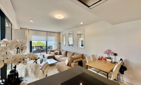 Apartament - Revânzare - Orihuela Costa -
                Punta Prima