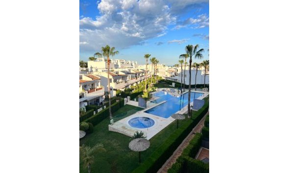 Apartament - Revânzare - Orihuela Costa -
                Villamartín