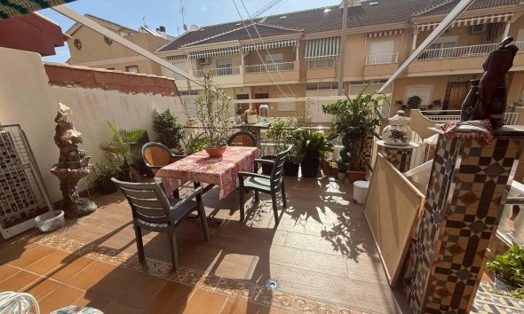 Apartament - Revânzare - San Pedro del Pinatar -
                -  -