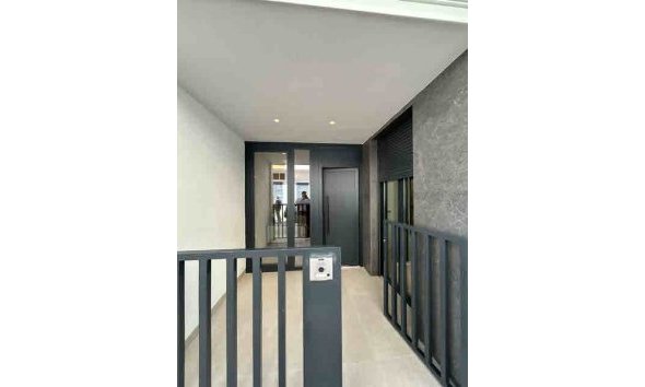 Apartament - Revânzare - Santiago de la Ribera -
                Costa Calida