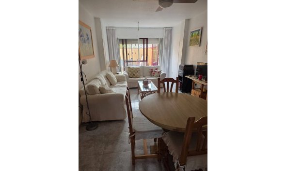 Apartament - Revânzare - Santiago de la Ribera -
                Santiago De La Ribera