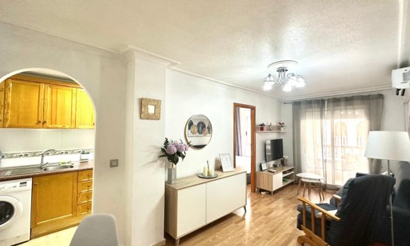 Apartament - Revânzare - Torrevieja -
                Acequion