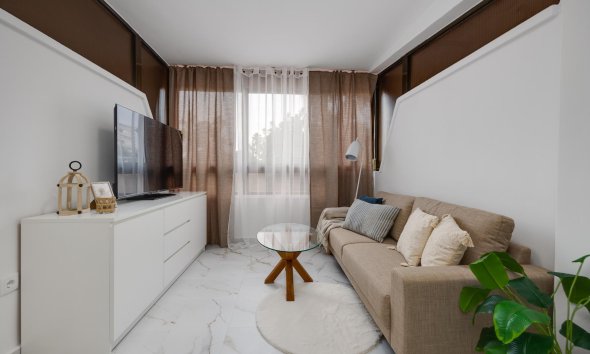 Apartament - Revânzare - Torrevieja - Cabo Cervera