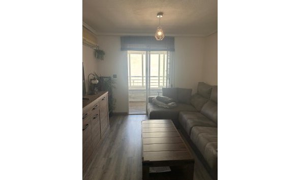 Apartament - Revânzare - Torrevieja -
                Centro