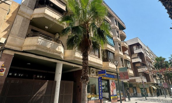 Apartament - Revânzare - Torrevieja -
                Centro