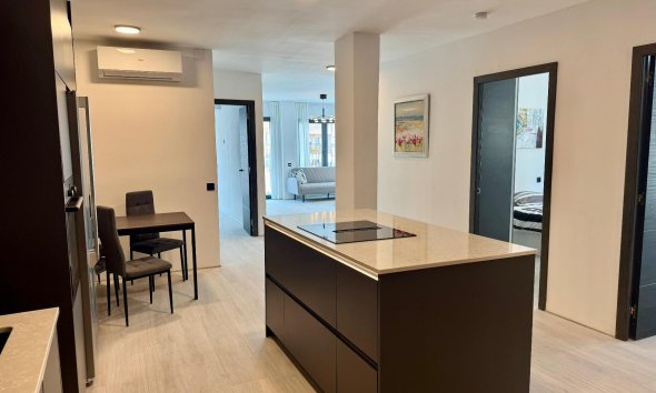 Apartament - Revânzare - Torrevieja -
                Costa Blanca