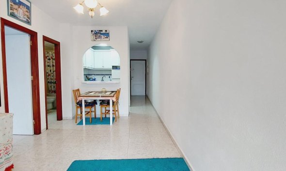 Apartament - Revânzare - Torrevieja - Estacion De Autobuses