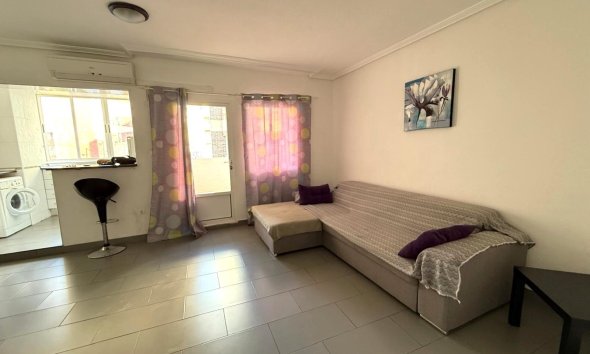 Apartament - Revânzare - Torrevieja -
                Las Piscinas Naturales