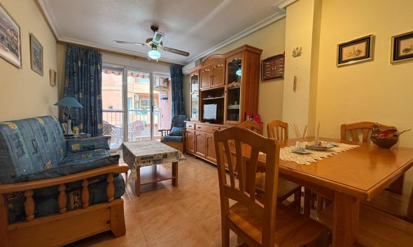 Apartament - Revânzare - Torrevieja -
                Playa de los Locos