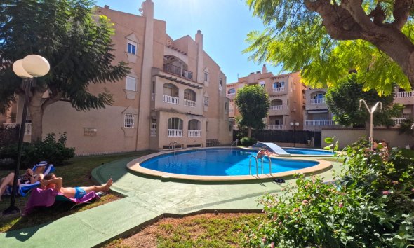 Apartament - Revânzare - Torrevieja - Playa del Cura