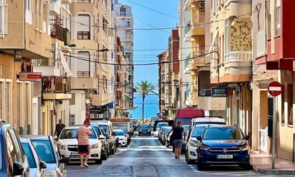 Apartament - Revânzare - Torrevieja -
                Playa del Cura