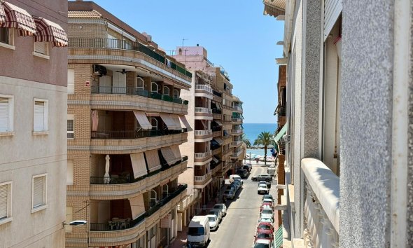 Apartament - Revânzare - Torrevieja - Playa del Cura