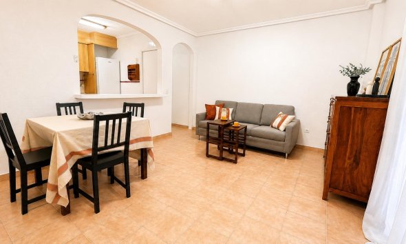 Apartament - Revânzare - Torrevieja - Playa del Cura