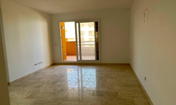 Apartament - Revânzare - Torrevieja - Punta Prima