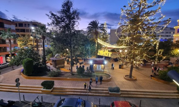 Apartament - Revânzare - Torrevieja - Torrevieja
