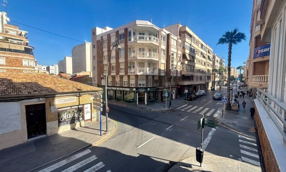 Apartament - Revânzare - Torrevieja -
                Torrevieja