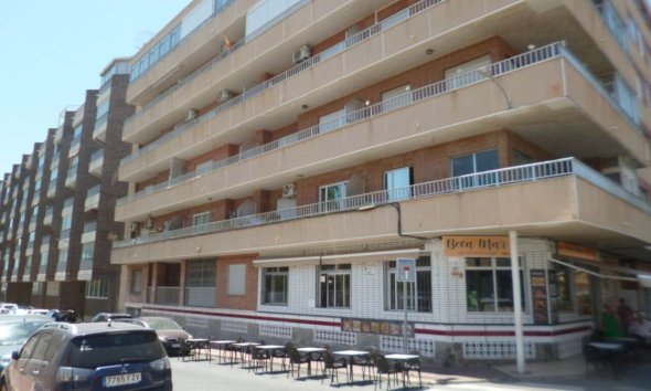 Apartament - Revânzare - Villamartin -
                Costa Blanca