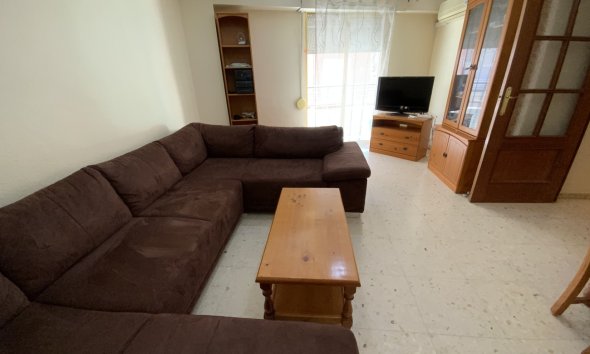 Apartamento - Segunda mano - Crevillent -
                Crevillent