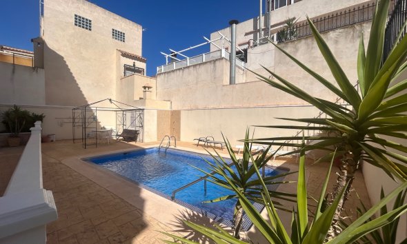 Apartamento - Segunda mano - Jacarilla -
                Inland