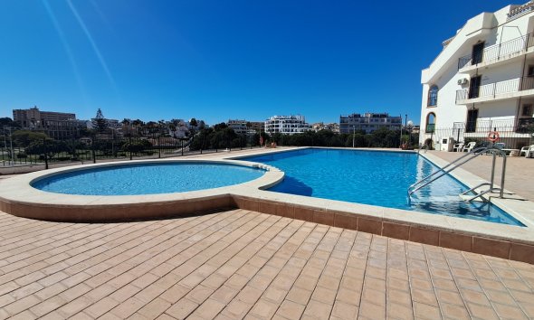 Apartamento - Segunda mano - La Zenia - Costa Blanca