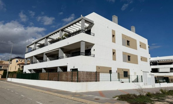 Apartamento - Segunda mano - Mil Palmeras -
                Costa Blanca