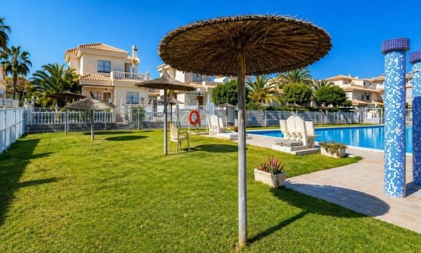 Apartamento - Segunda mano - Orihuela Costa - Costa Blanca