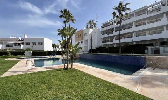 Apartamento - Segunda mano - Orihuela Costa -
                Villamartín