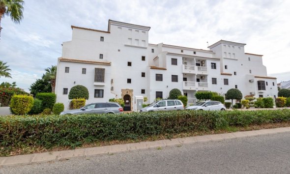 Apartamento - Segunda mano - Orihuela Costa -
                Villamartín