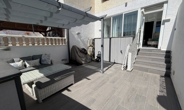 Apartamento - Segunda mano - Orihuela -
                Inland
