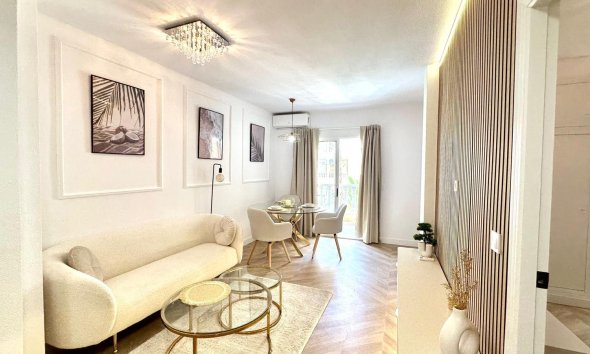 Apartamento - Segunda mano - Torrevieja - Centro