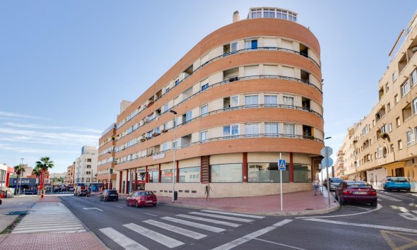 Apartamento - Segunda mano - Torrevieja - Centro