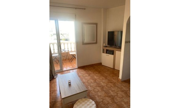 Apartamento - Segunda mano - Torrevieja -
                Centro