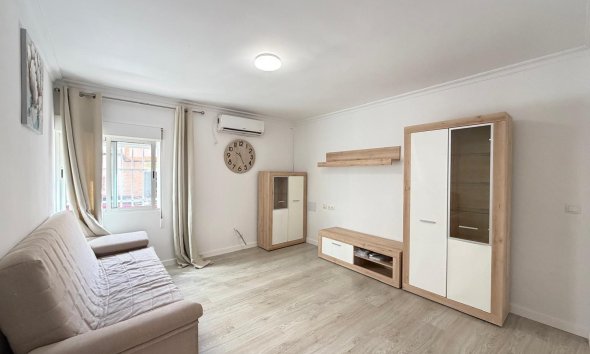 Apartamento - Segunda mano - Torrevieja - Centro