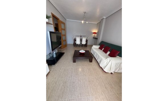 Apartamento - Segunda mano - Torrevieja - Centro