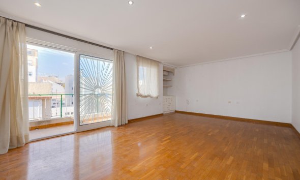 Apartamento - Segunda mano - Torrevieja -
                Costa Blanca