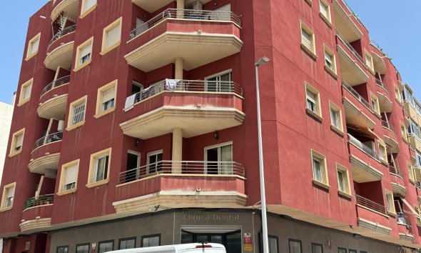 Apartamento - Segunda mano - Torrevieja - Costa Blanca