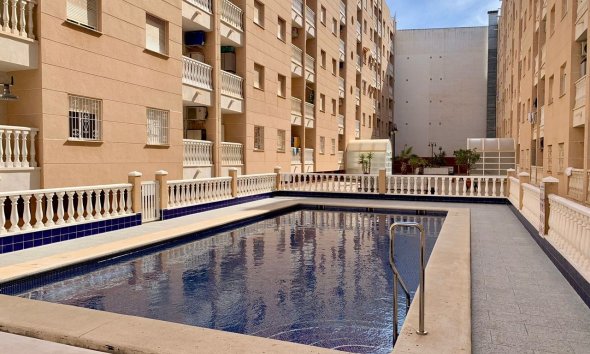 Apartamento - Segunda mano - Torrevieja -
                Costa Blanca