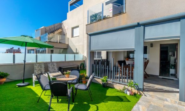 Apartamento - Segunda mano - Torrevieja - Costa Blanca