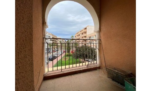 Apartamento - Segunda mano - Torrevieja - Costa Blanca
