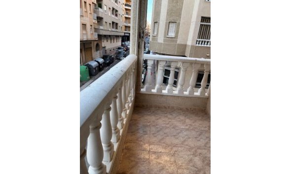 Apartamento - Segunda mano - Torrevieja - Costa Blanca
