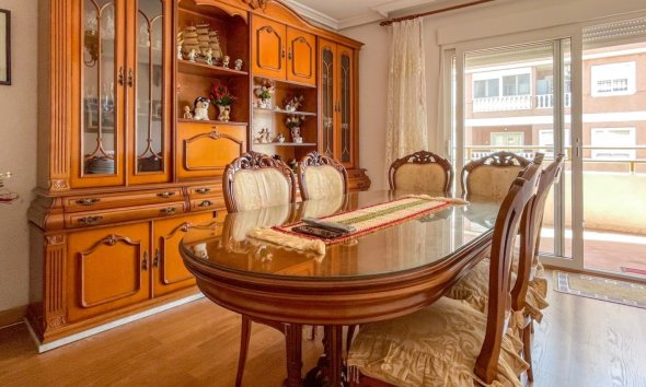 Apartamento - Segunda mano - Torrevieja - Costa Blanca