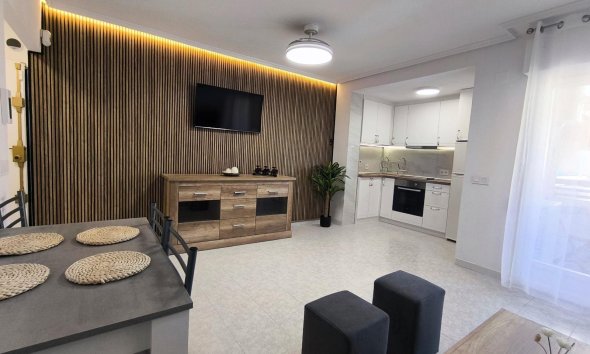 Apartamento - Segunda mano - Torrevieja -
                El Molino