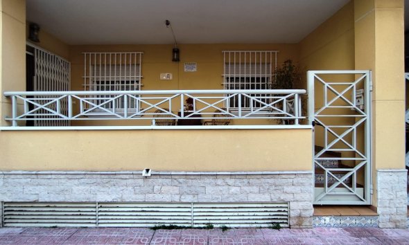 Apartamento - Segunda mano - Torrevieja - Estacion De Autobuses