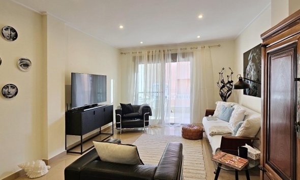 Apartamento - Segunda mano - Torrevieja - Estacion De Autobuses